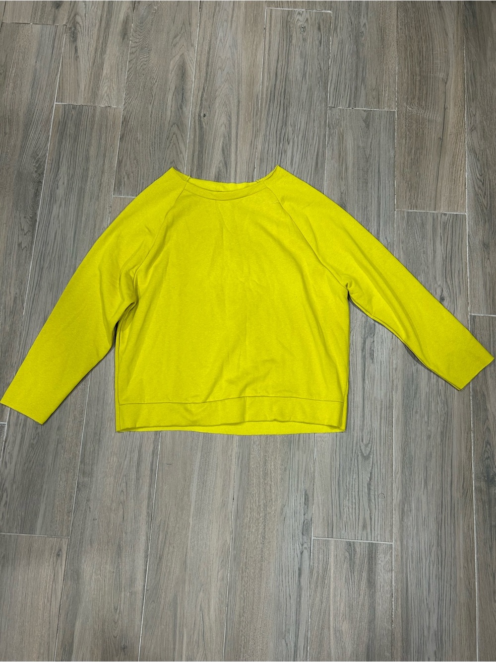 SWANK Lime-Yellow Crewneck Knit Sweater